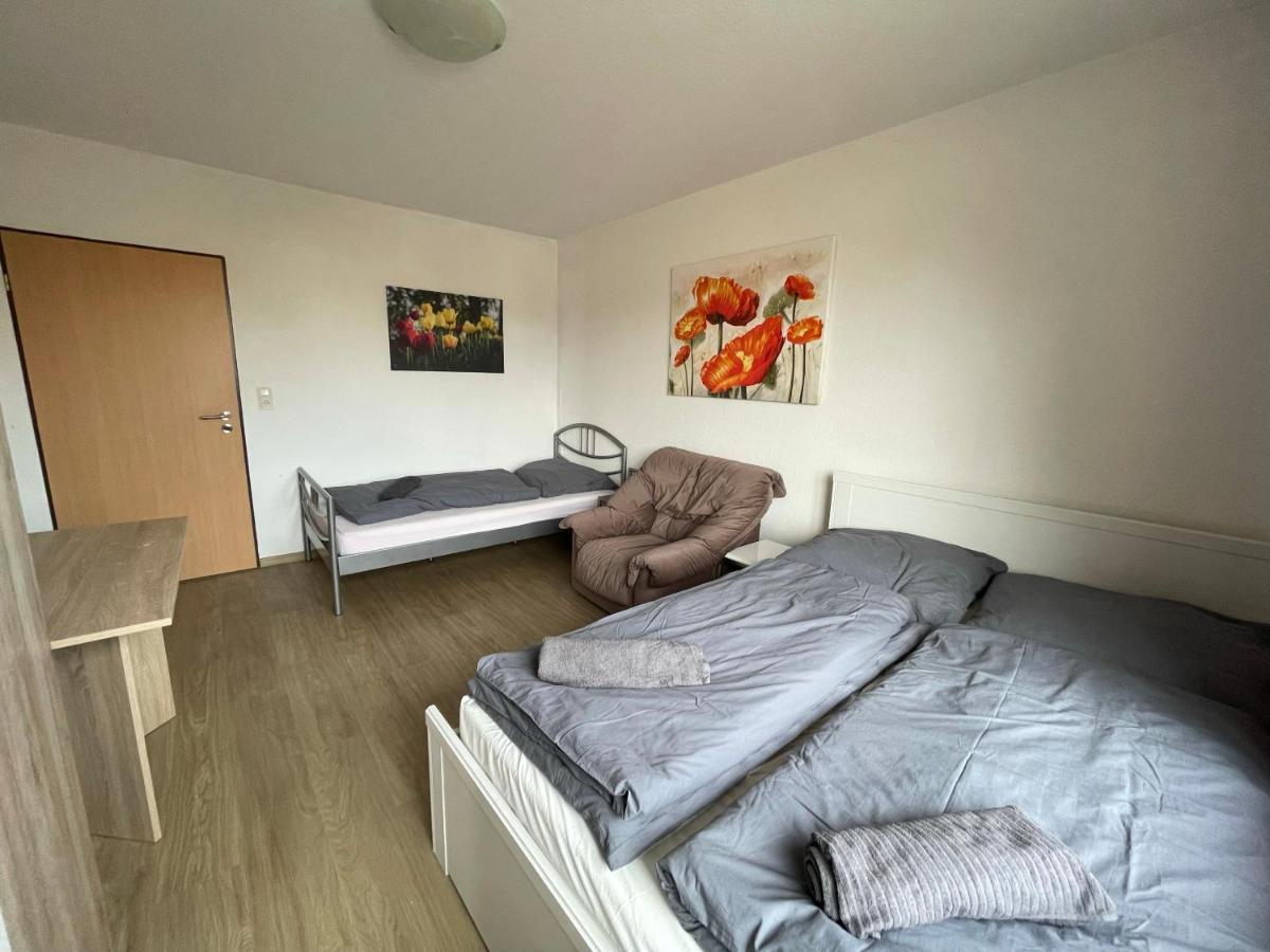Schoene Einfache Ferienwohnung Mitten In Oldenburg Eksteriør bilde