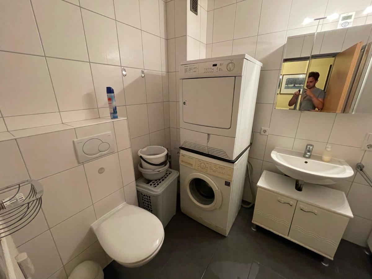 Schoene Einfache Ferienwohnung Mitten In Oldenburg Eksteriør bilde