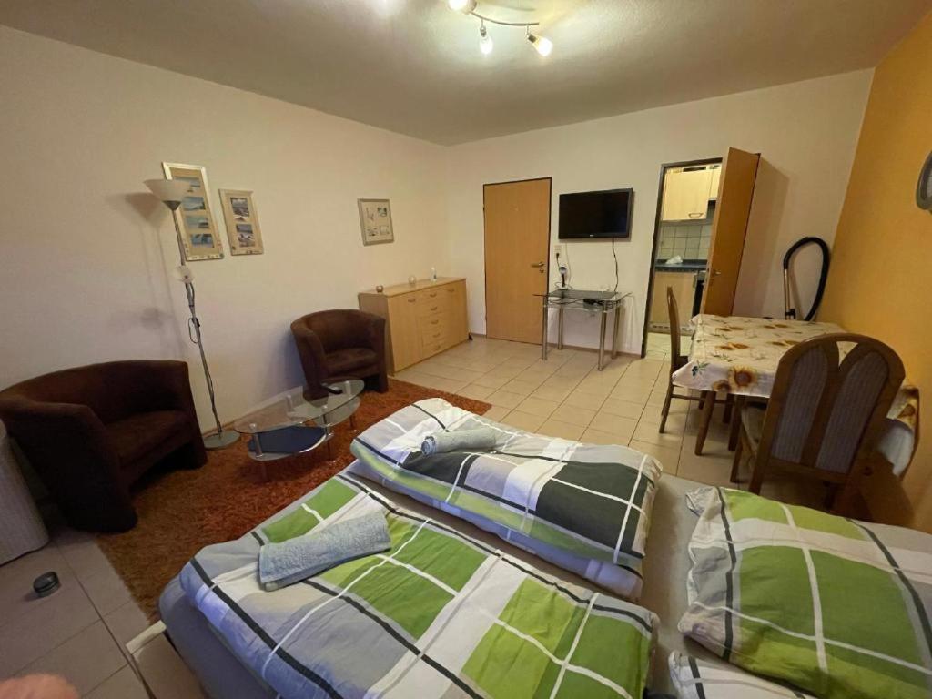 Schoene Einfache Ferienwohnung Mitten In Oldenburg Eksteriør bilde